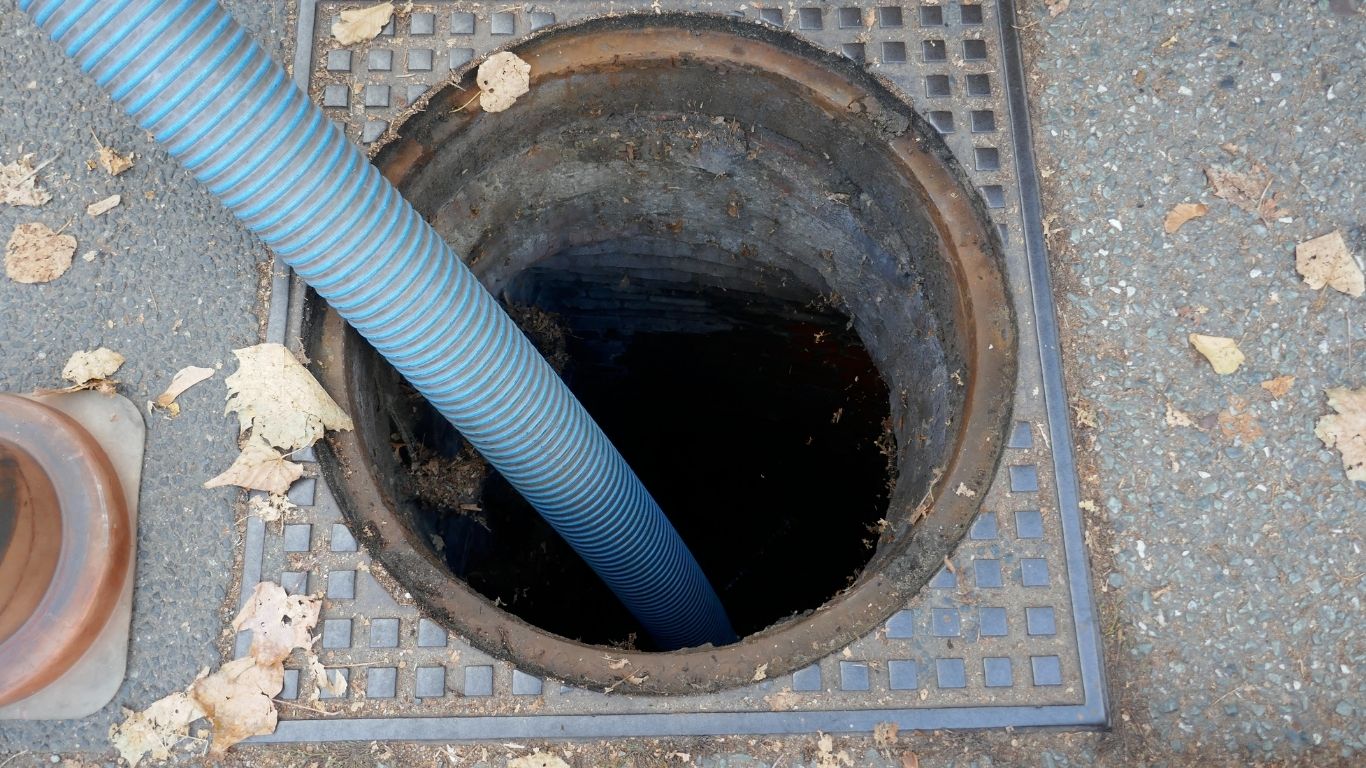 Tackle Blackwater with Sewage Cleanup in Slidell, LA sewage cleanup in Slidell, LA